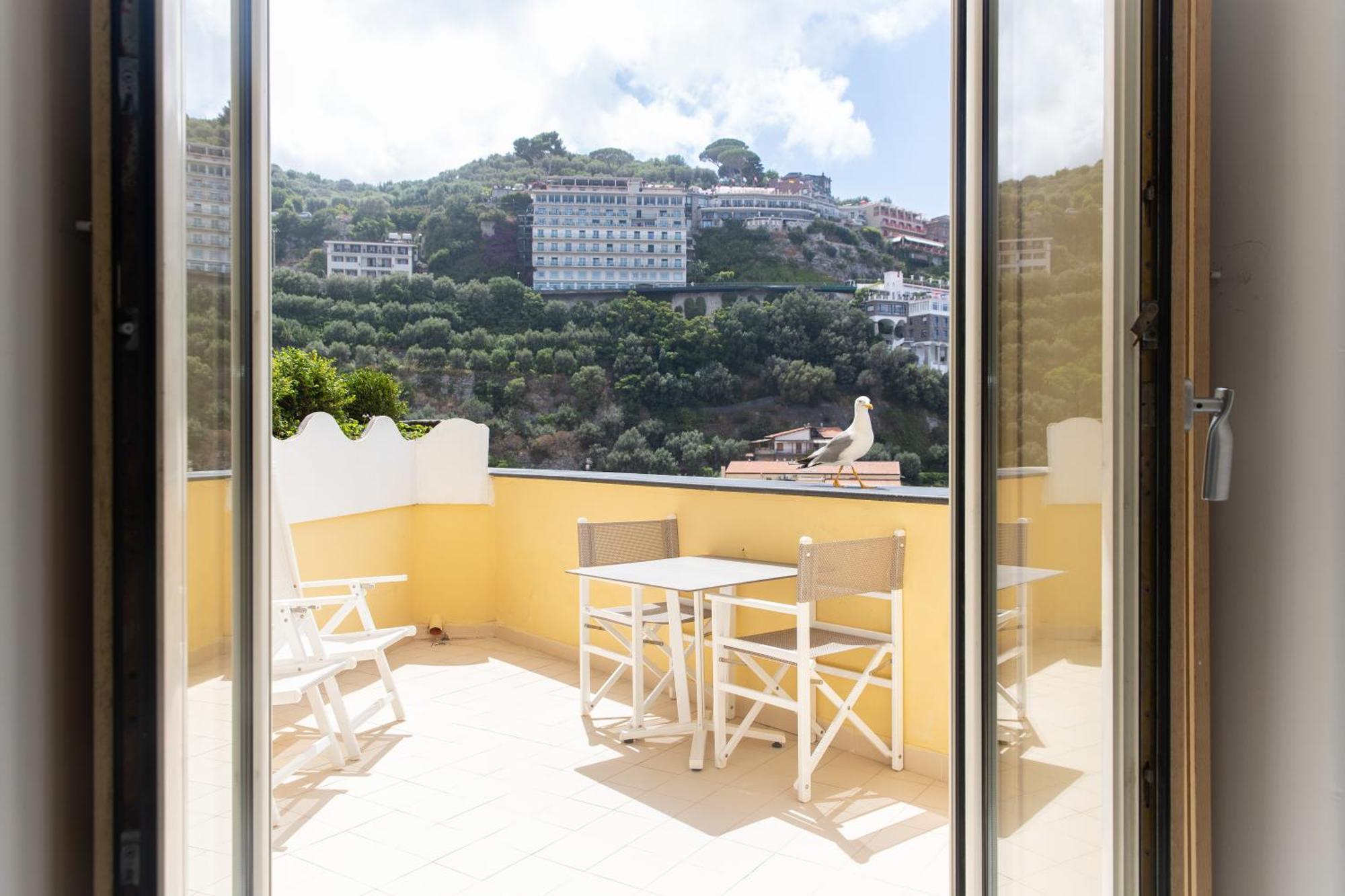 Coltur Suites Сорренто Экстерьер фото